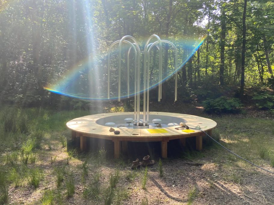Art installation: Fountain of Heartbeats 
